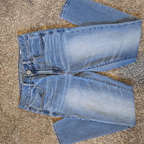 American Eagle Outfitters Denim - American Eagle Super Stretch High Rise Light Blue Denim Jeans Size 4 Short